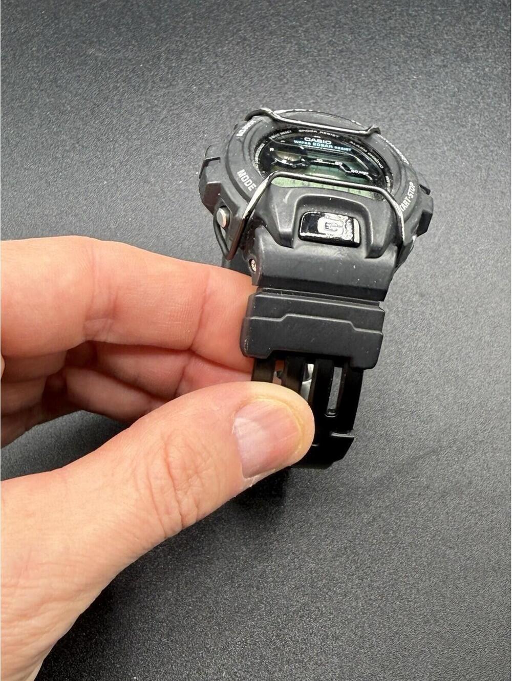 Casio G-Shock DW6900 Black Resin Watch - Picture 5 of 16